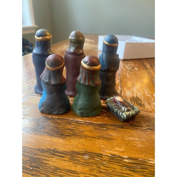 Hand-Painted Miniature Nativity Figurines Set Of 6 - Picture 4 of 4